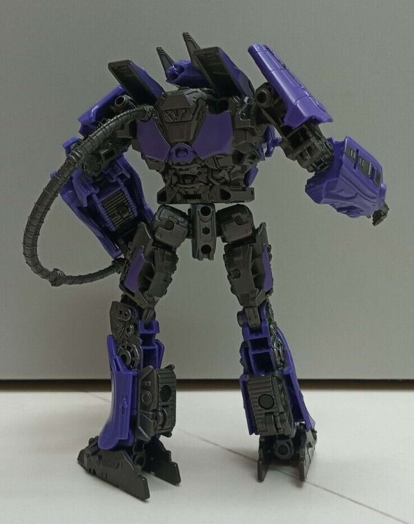 Image Of Tank Mode More Shockwave TF6 Voyager Figure From Studio Series  (6 of 10)